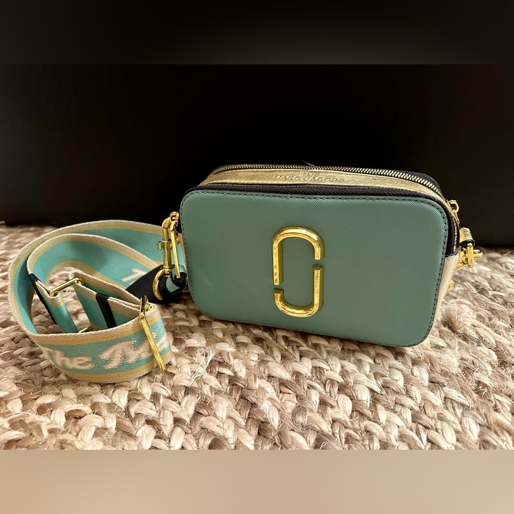 Marc Jacobs cross body - gently used, but basically new looking